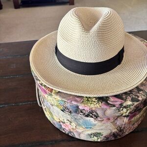 Solar Escape Womens Sun Hat